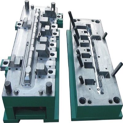 Αγορά Customized Auto Radiator Plastic Tank Injection Mold with 100,000+ Tanks Life 45#/50#/P20 Material and 3D Design ηλεκτρονική κατασκευή